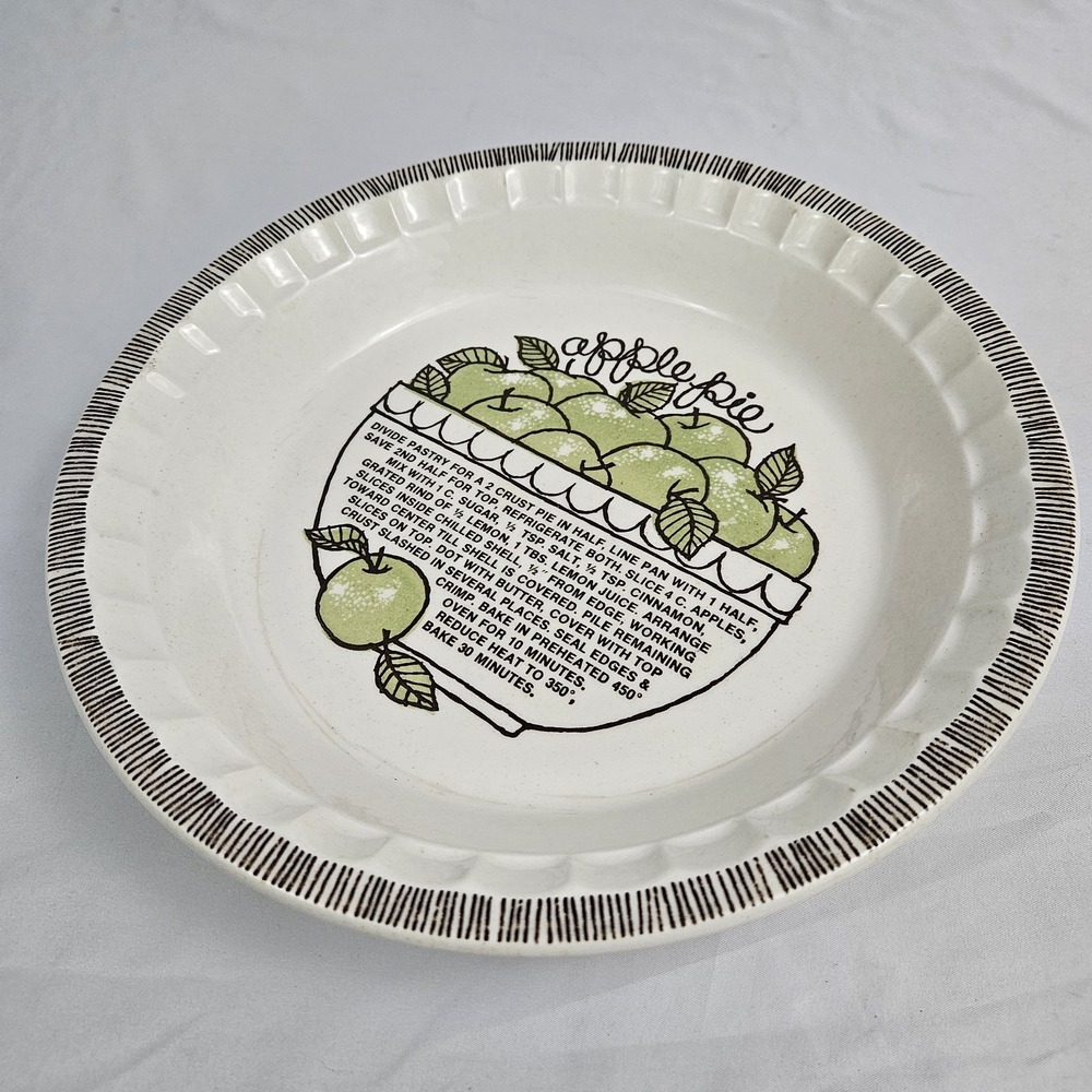 Vintage Royal China Country Harvest Apple Pie Plate Recipe Jeanette Baking USA